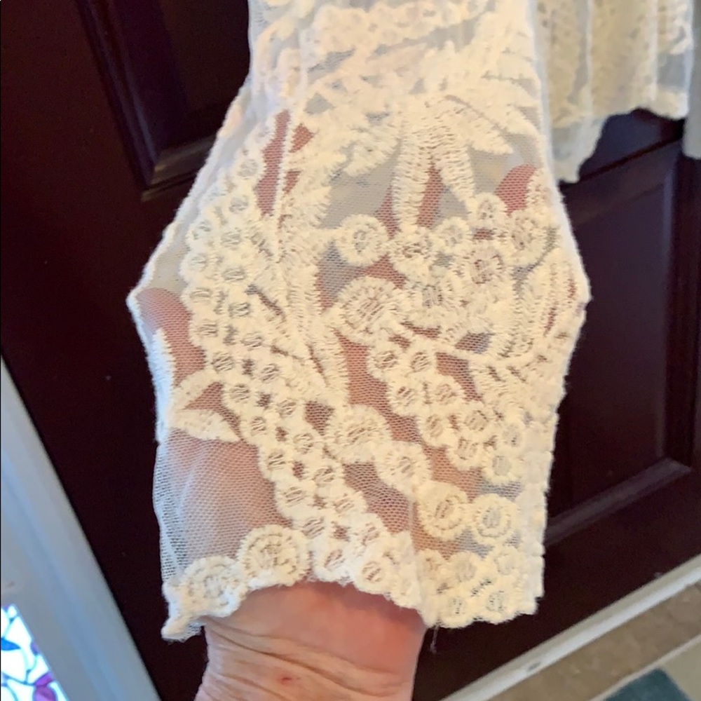 Lace top - Picture 6 of 7